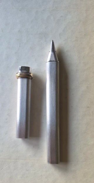Bolígrafo Les Must de Cartier