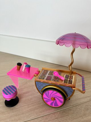 Carrito LOL Surprise Vendedor Chuches