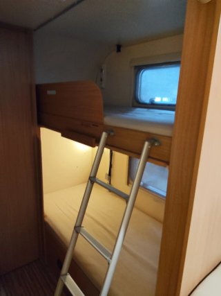Caravana Adrià Aviva 495lx 3 ambientes