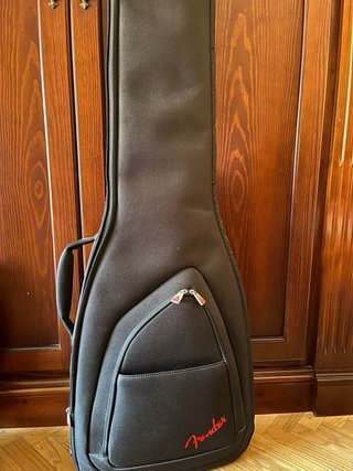 Bajo Squier Fender Classic Vibe 70 + Funda
