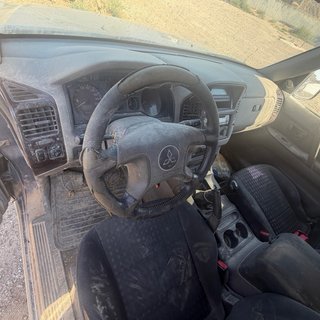 Mitsubishi Montero 2002