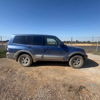 Mitsubishi Montero 2002