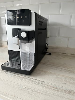 Cafetera superautomática Cecotec Cremmaet Latte