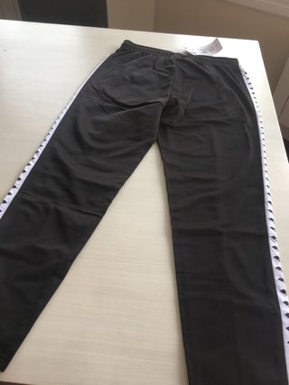 Pantalon arena nuevo a estrenar.