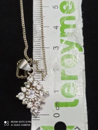 Cadena y colgante de plata con circonitas