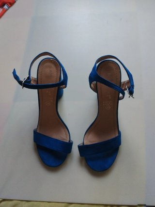 Sandalias azules tacón talla 39