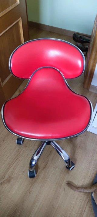 Silla ergonómica giratoria regulable