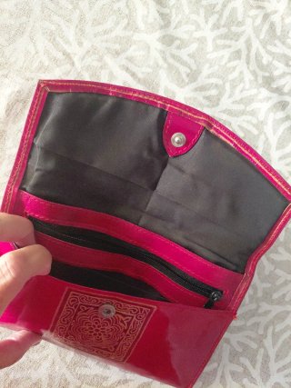 Cartera India Roja y Dorada sin usar