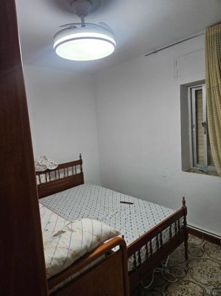Alquilo habitación en chalet compartido