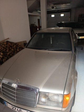 Mercedes-Benz 300 D 1989