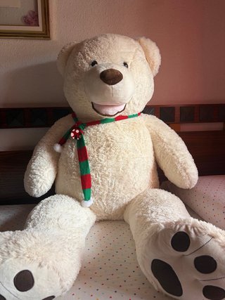 Oso de peluche grande casi nuevo