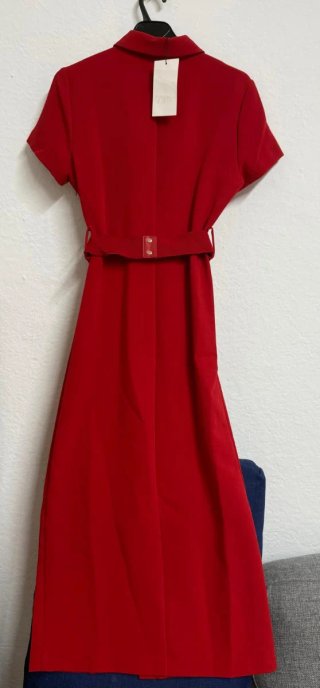 Vestido midi con cinturon