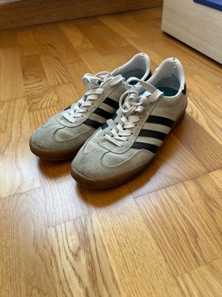 Zapatillas Adidas Gazelle Beige/Negras