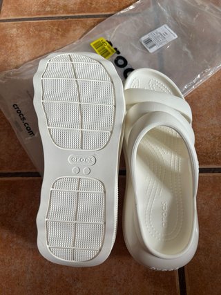 Crocs Mega Crush Triple Strap Blancas Talla 41-42