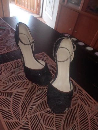 Zapatos de tacón negros talla 37