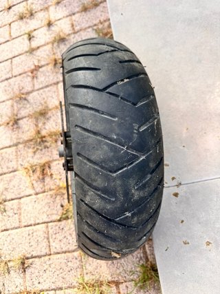 Llanta Aerox con Goma Pirelli