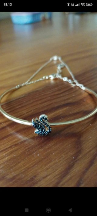 Pulsera Swarovski Corazón Negro y Dorado