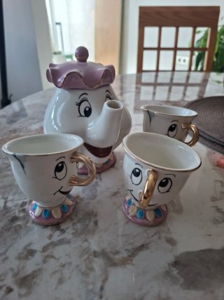 Juego Tetera y Tazas Bella y Bestia Porcelana