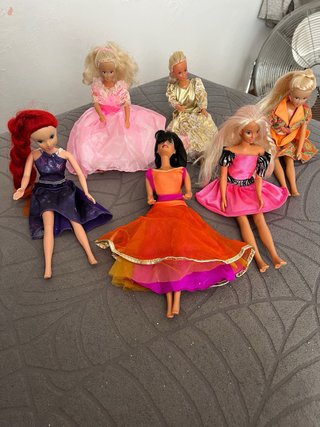 Lote 6 Muñecas Estilo Barbie