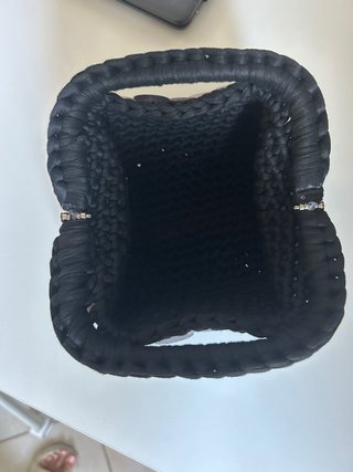 Borsa uncinetto nera con paillettes