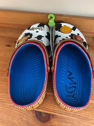Crocs Toy Story Woody Talla 38-39