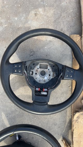 Volante multifunción + pilotos traseros SEAT León