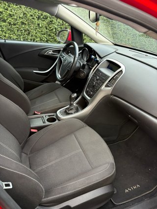 Opel Astra 2010 1.7 CDti