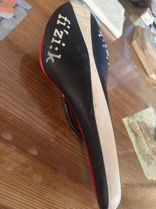 Sillín Fizik Tundra