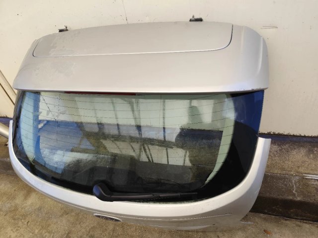 Portón Ford Focus MK3