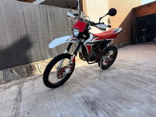 Fantic XEF 125 4T Enduro/Motocross