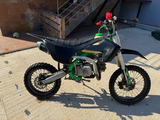 Pit Bike 140 PGR Motocross Negra y Verde