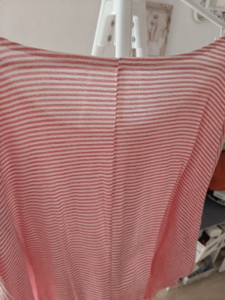 Camisa de rayas rosa y blanco