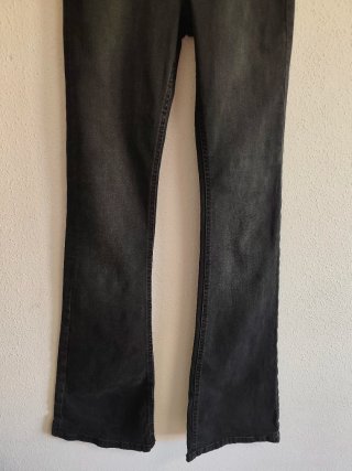 Pantalon campana de chica talla 36 de Terranova.