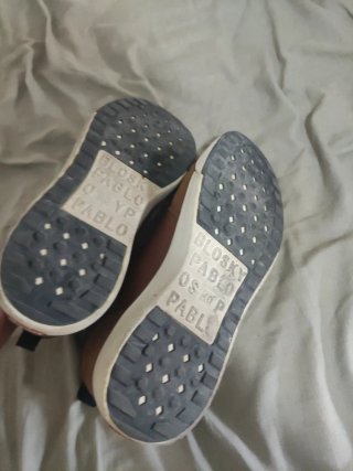 Zapatos casuales marrones y azules