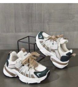 Tenis para niño sin usar Talla 35