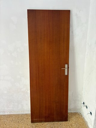 Pack 4 puertas madera oscura ligeras