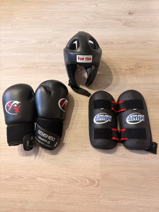 Kit Artes Marciales: Casco, Guantes y Espinilleras