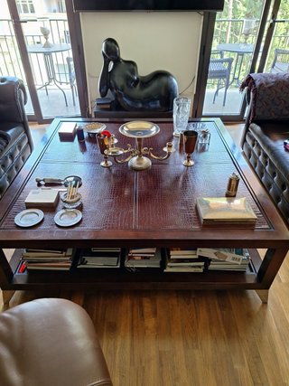 Mesa cuadrada de madera maciza - Retablo - 140x140