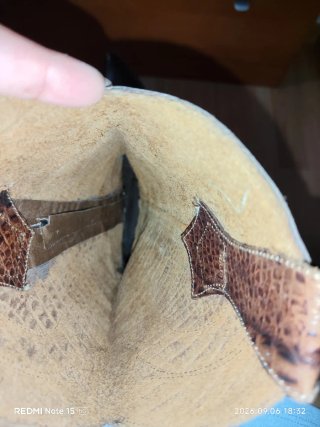 Botas de piel 100% con punta