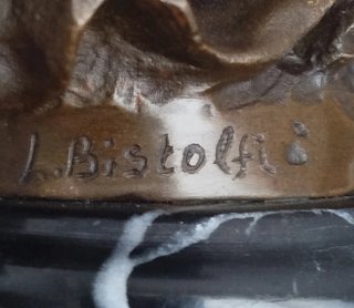 Figura de bronce, Doncella al viento