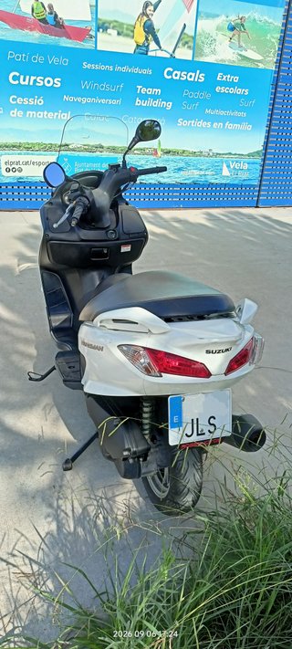 Suzuki Burgman 125 ABS Blanca