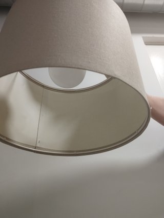 Lámpara de tela beige