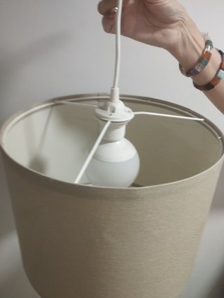 Lámpara de tela beige