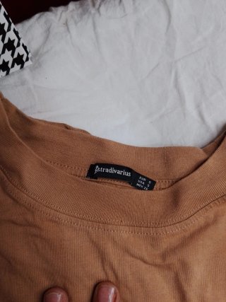 Camiseta Stradivarius S/36 Meow