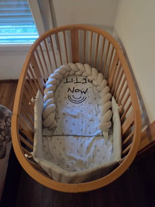 Cuna Stokke ovalada madera
