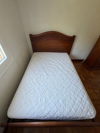 Cama de matrimonio de madera