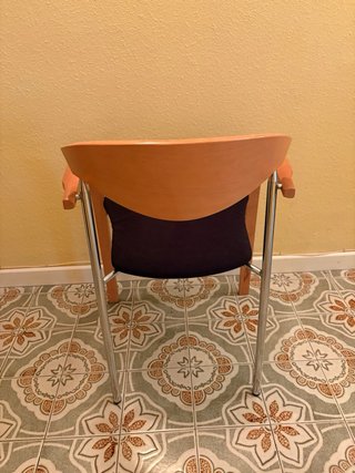 Cuento dos silla de oficina con asiento y respaldo