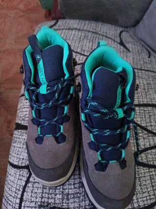 Botas de montaña Quechua MH500 impermeables nuevas