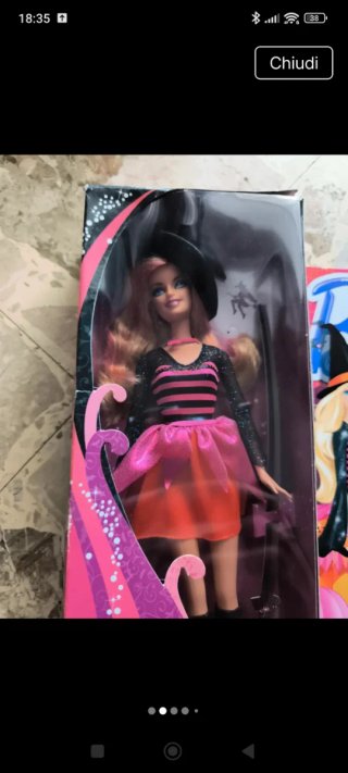 Barbie Halloween 2011 Bambola e Rivista
