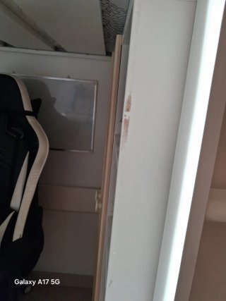 Litera - cama alta con escritorio Ikea ( PVP 497 )